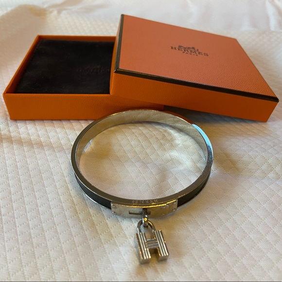 Hermes Kelly H Lock Cadena Charm Bracelet - Picture 4 of 5